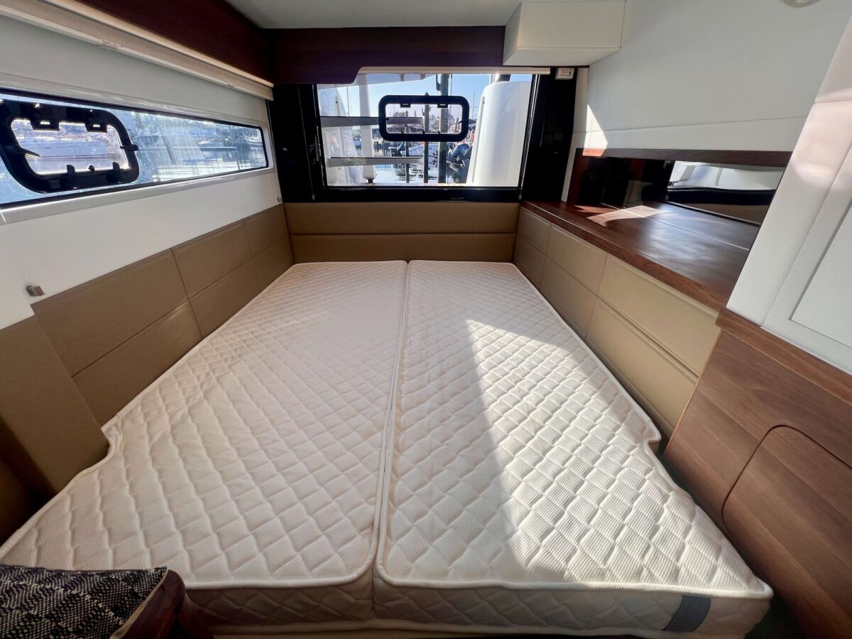 HH52-SCF-Rossinante-catamaran-24