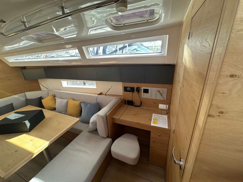 Elan-Impression43-Rossinante-Yachts-19