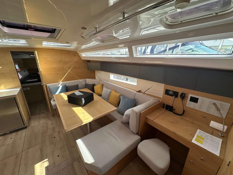 Elan-Impression43-Rossinante-Yachts-20