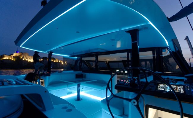 Rossinante-HH44-Exterieur-Catamaran-1