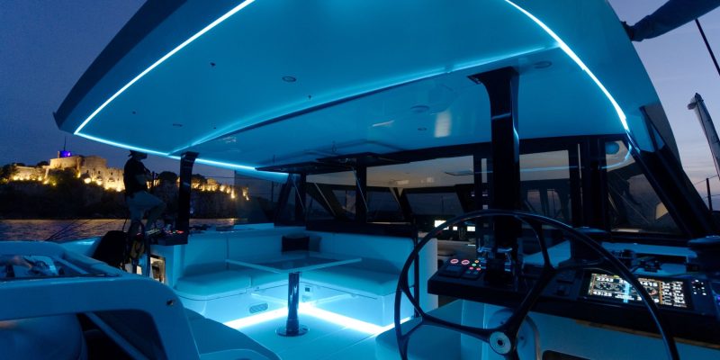 Rossinante-HH44-Exterieur-Catamaran-1