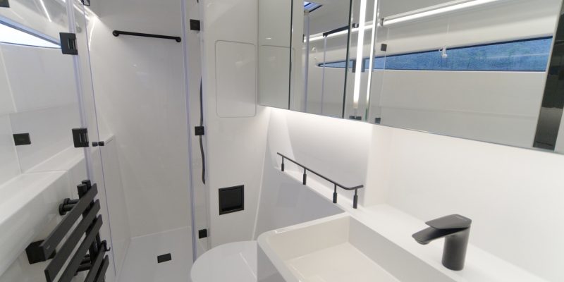 Rossinante-HH44-Interieur-Catamaran-10