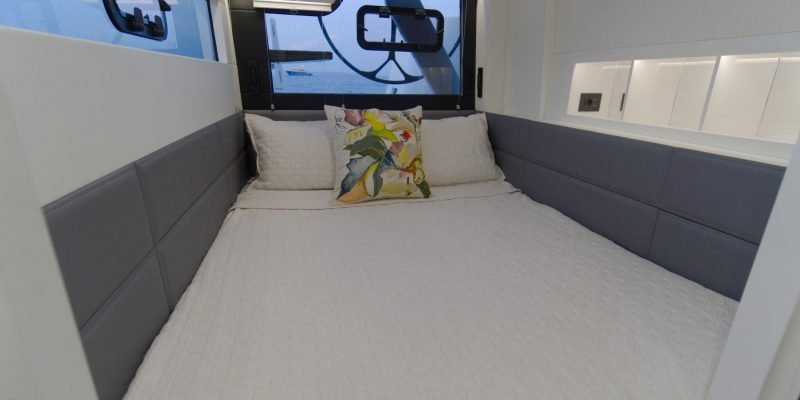 Rossinante-HH44-Interieur-Catamaran-5