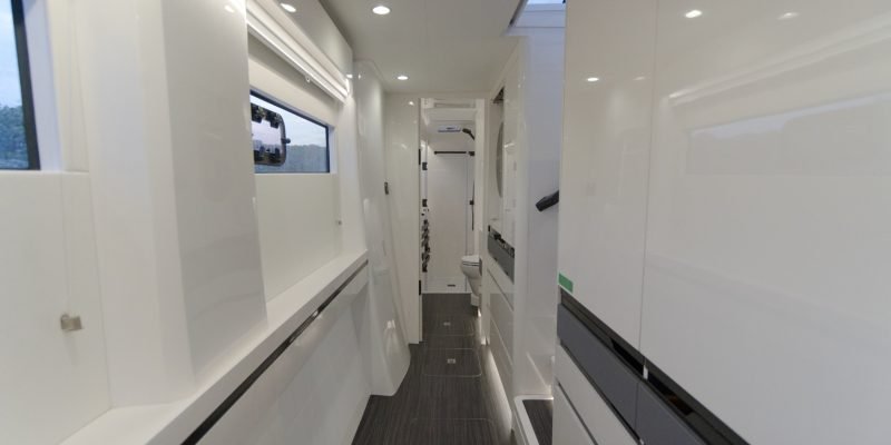 Rossinante-HH44-Interieur-Catamaran-9